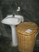 Miraflores, Jir�n Porta, Luthor's House,
                      lavabo limpio