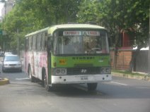 Avenida 28 de Julio: Gr�ner Bus der
                          Buslinie NO07 von San Martin de Porres nach
                          Villa Maria del Triunfo
