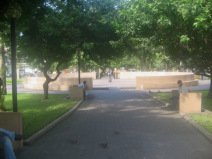 Miraflores, Kennedy-Park, Weg und kleine
                          Ausstelluingsfl�che