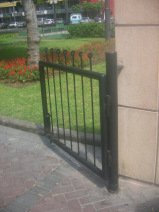 Miraflores, Kennedy-Park, Eingangstor am
                        Jiron Virgen Milagrosa