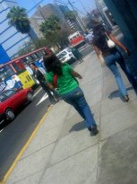 Miraflores, Avenida Palma, Peruanerinnen
                          01