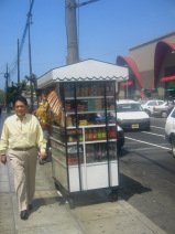 Miraflores, Avenida Bolognesi,
                        S�ssigkeitenstand