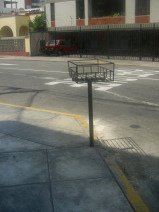 Miraflores, Avenida Bolognesi, Abfallkorb