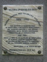 Miraflores, Malecon Cisneros: Denkmal f�r
                      Madre Teresa, Gedenktafel
