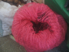 Surquillo, Avenida Paseo de la Republica,
                          schwarzer Mais im Sack