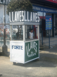 Surquillo, Avenida Paseo de la Republica,
                        Schl�sselmacherstand