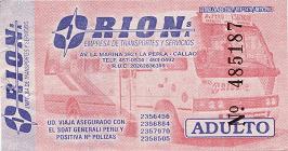 Billete
                        de bus rojo y azul de la empresa de bus
                        "Rion"