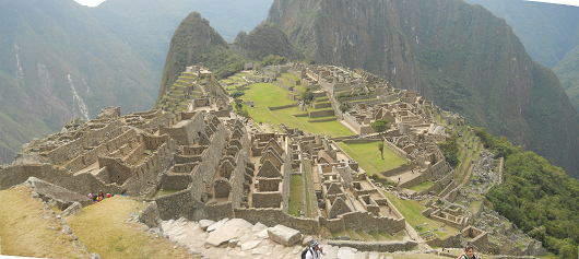 Vista con las ruinas de Machu Picchu,
panorama Vista con las ruinas de Machu Picchu, panorama