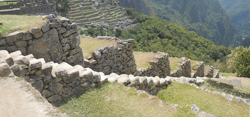 Una de las escaleras
largas como hay muchos en Machu Picchu, panorama Una de las escaleras largas como hay muchos en
Machu Picchu, panorama