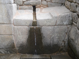 Canalito pasando un escal�n 01