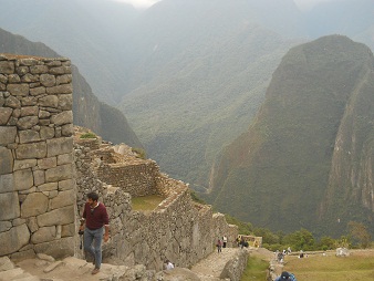 Vista a la monta�a Putucusi 01