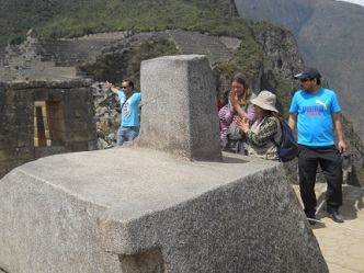 Machu Picchu: la piedra del reloj solar 15
