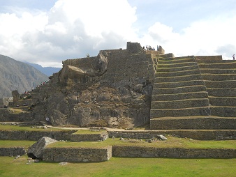 Vista al
                    pir�mide del sol, vista lateral 2