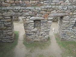 Machu Picchu: casa de la princesa, la
                            construcci�n del primer piso