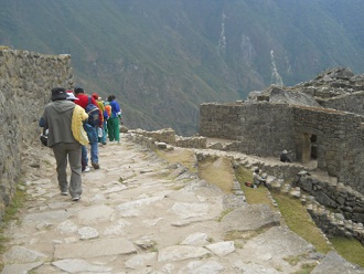 Caminando regresando a la puerta del sol