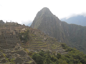 Machu Picchu: Sicht vom Sonnentempel aus auf die Hausberge 3 Machu Picchu: Sicht vom Sonnentempel aus auf die Hausberge 3