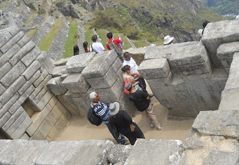 La vista al cuarto de meditación de arriba La vista al cuarto de meditación de arriba
