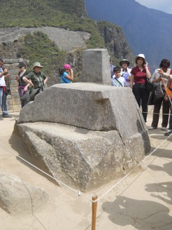 Machu Picchu: Der Sonnenuhr-Stein 05