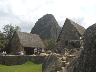 Machu Picchu, der Weiler mit dem heiligen Stein
                    2