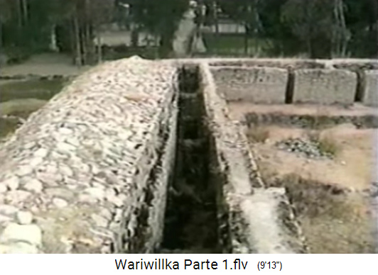 Ruine der
                        Zitadelle Wariwillka 11, Mauern mit Korridor und
                        Hofplatz