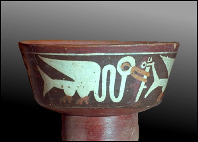 Flamingo / Fischreiher / Aronstab
                          auf einer Schale der Nasca-Keramik