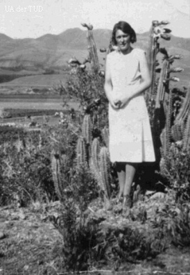 Maria Reiche in Cusco with a tuna
                cactus aside
