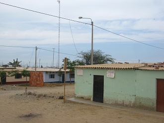 Trujillo, Quartier
                        "Industriepark", Strasse ohne Asphalt,
                        ohne Trottoir, nichts 02