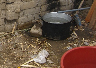 Um den Kessel mit Wasser zu f�llen, muss
                        man mindestens 5 Minuten warten