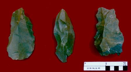 Chivateros, puntas
                          en piedra