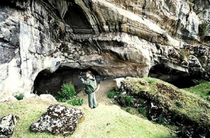Lauricocha, entrada de la cueva