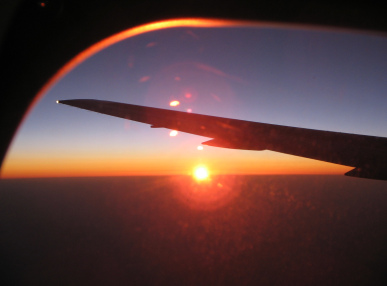 Sunrise
                  over England on the flight Atlanta-Zürich