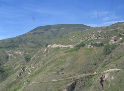 Andenberg und Parzellen am Berghang