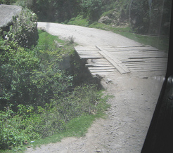 Br�cke oberhalb von Ocros