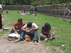 Chumbes, Orangenverk�uferinnen (01)