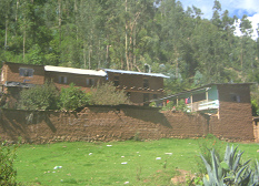 Chincheros, zweist�ckiger Hof