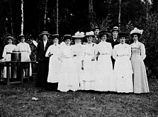 Das Festkomitee der
                                        schwedischen
                                        Nchtigkeitsvereinigung
                                        ("nykterhetsfoereningen")
                                        1910 [43]