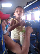 Pisco (San Clemente),
                                  Traubenverk�uferin (01)