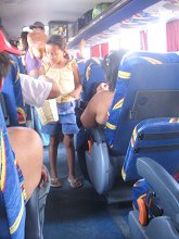 Pisco (San Clemente),
                                  Traubenverk�uferin (02)