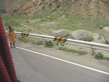 Bauarbeiter an der "Strasse der
                        Befreier" ("Via Los
                        Libertadores")