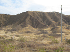 Panamericana Norte entre Zorritos y M�ncora,
                      cerro del desierto