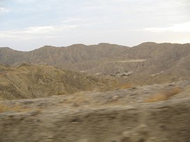 Panamericana Norte zwischen Mancora und
                        Piura, Mondlandschaft (05)