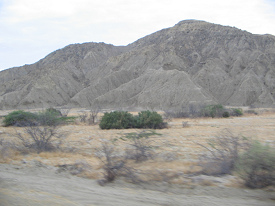 Panamericana Norte zwischen Mancora und
                        Piura, Mondlandschaft (08)