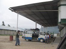 Oxapampa, minibuses ("combis") al
                      terminal terrestre