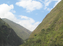 Vista a monta�as selv�ticas sin selva (02)