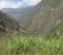 Valle en forma de V, primer plano