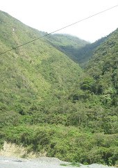 Sicht auf ein anderes V-Tal