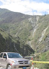 Das Colectivo, eine Br�cke und ein Berggrat