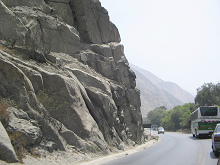 Und die Strasse rauschte weiter abw�rts