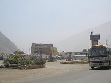 Ricardo Palma, suburbio de Chosica (02),
                        grifo