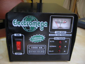 Estabilizadora de Electromega, 1000 VA, vista
                      frontal